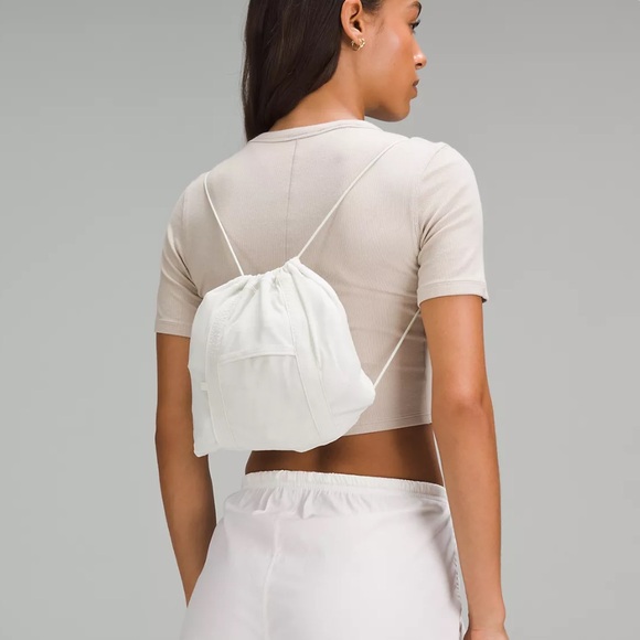 Pack Light Pullover - Lululemon x Barry’s Bootcamp - Picture 6 of 12